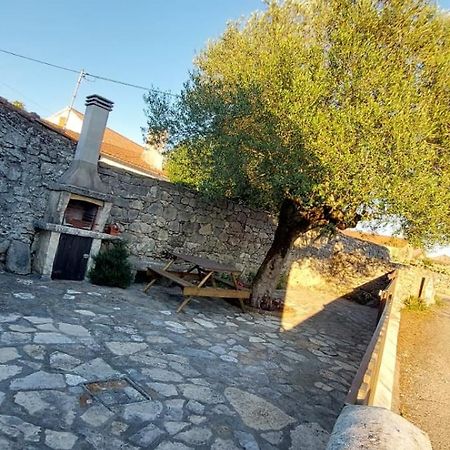 Villa Casa Da Figueirinha Casais dos Monizes Exterior foto